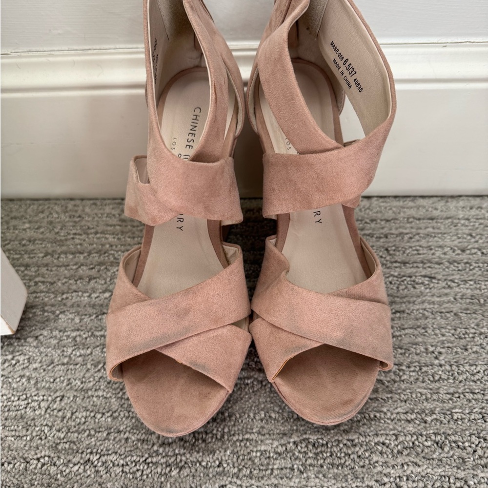 Chinese Laundry® Milani wedges